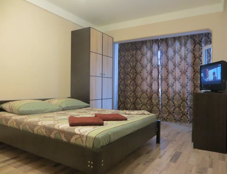 1-кімнатна квартира подобово у Києві, Оболонський район, пр-т Оболонський, 43 — 1000715472, 1