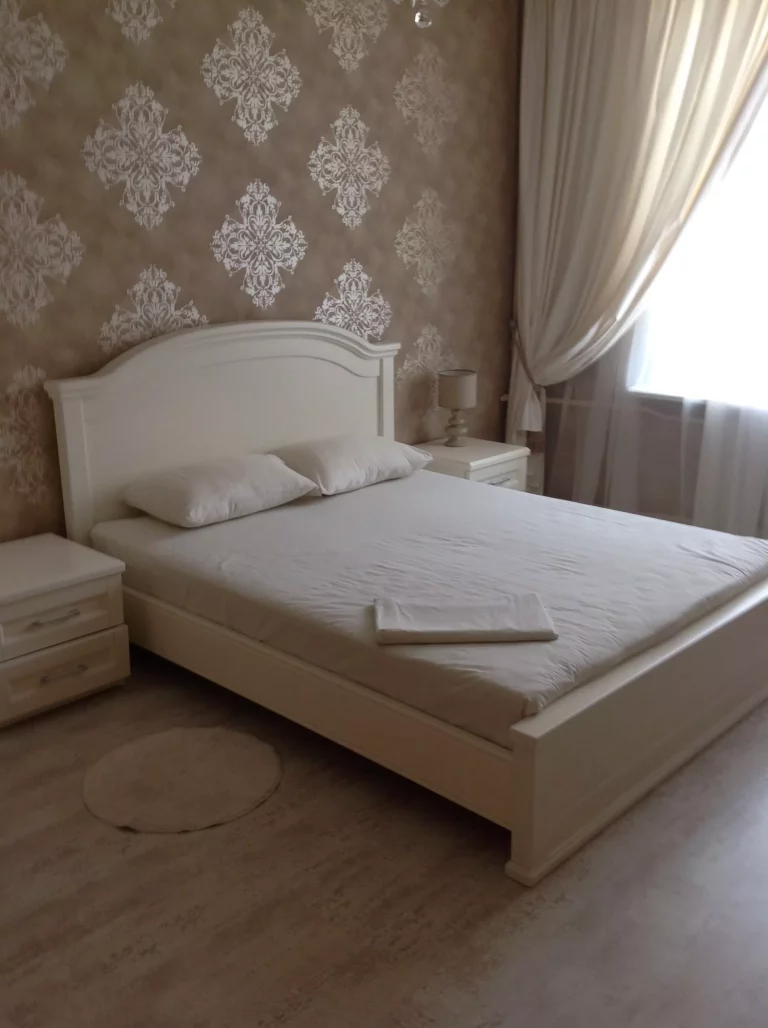 3-кімнатна квартира подобово у Києві, Голосіївський район, вул. Велика Васильківська, 126 — 1000471876, 1