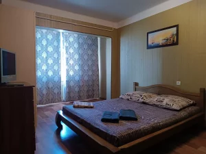 1-кімнатна квартира подобово у києві, оболонський район, пр-т оболонський, 43. 1000613267 (1)