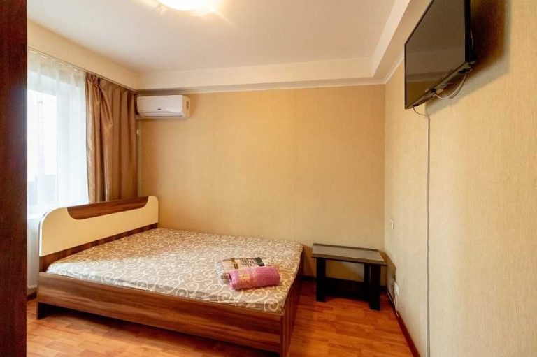 Здам посуточно 1к. кв-ру, 10 хв. до метро Г.Дніпра 3, ЗНИЖКИ-В ОПИСУ !!, 8