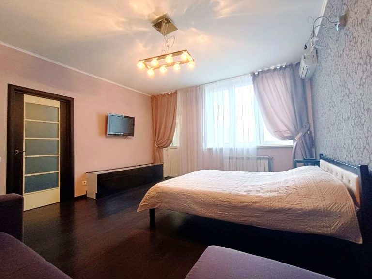 Зручна та затишна. Бориса Гмірі 6, 25