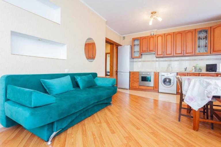 2к квартира посуточно, БВС 14Б - метро Дарниця, 1
