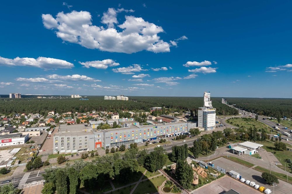 фото - генератор! сучасна студія з чудовим краєвидом, від власника.