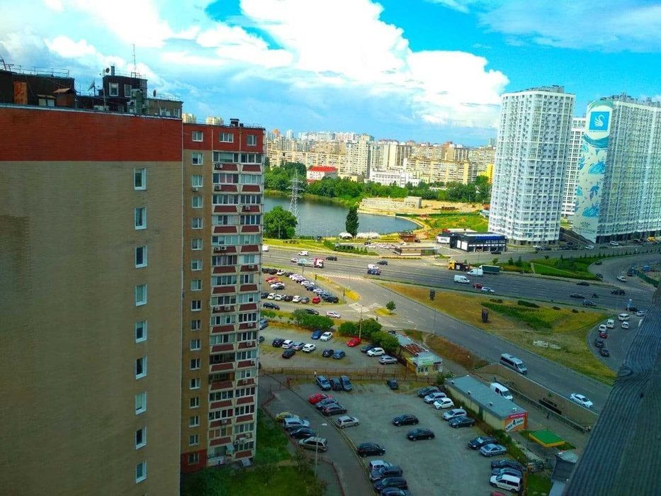 фото - Тепла чиста квартира на метро 1 хв пішки