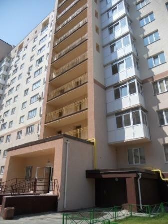 фото - 1-кімнатна квартира подобово 40 м², Перемоги просп., 123