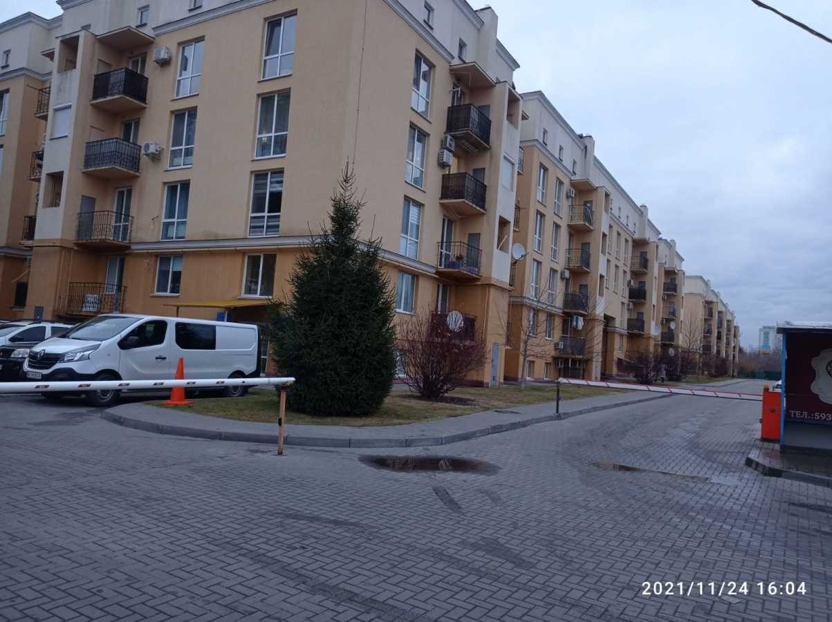 фото - 1-кімнатна квартира подобово 40 м², Перемоги просп., 123