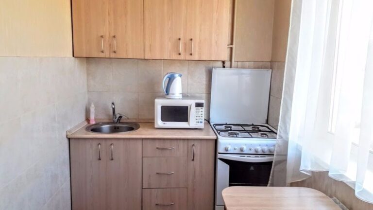 Безкоштовно 5,02 Ave Obolonsky 11a, 1 хв від метро Мінська, 17
