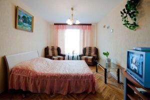 Podubovo pogodinno орендує квартиру метро LoNvoberezhnaya, Entuzyastiv 25, 19